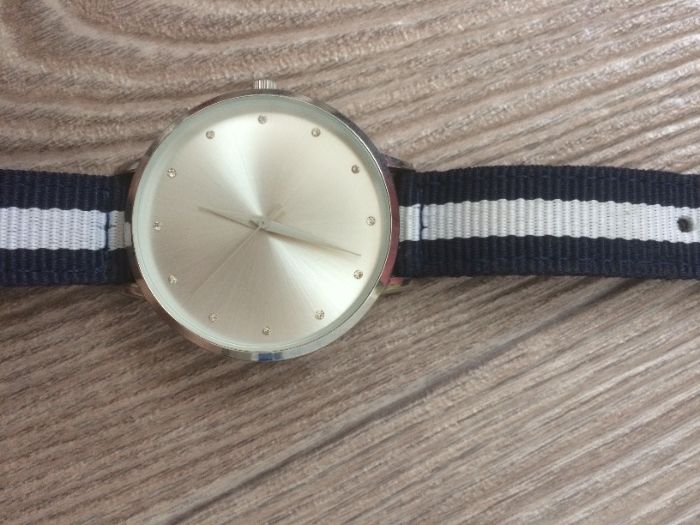 Годинник Reserved новий