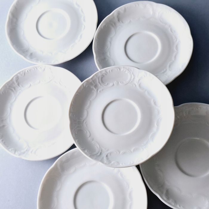 piękne białe spodki porcelanowe rokoko seltmann weiden