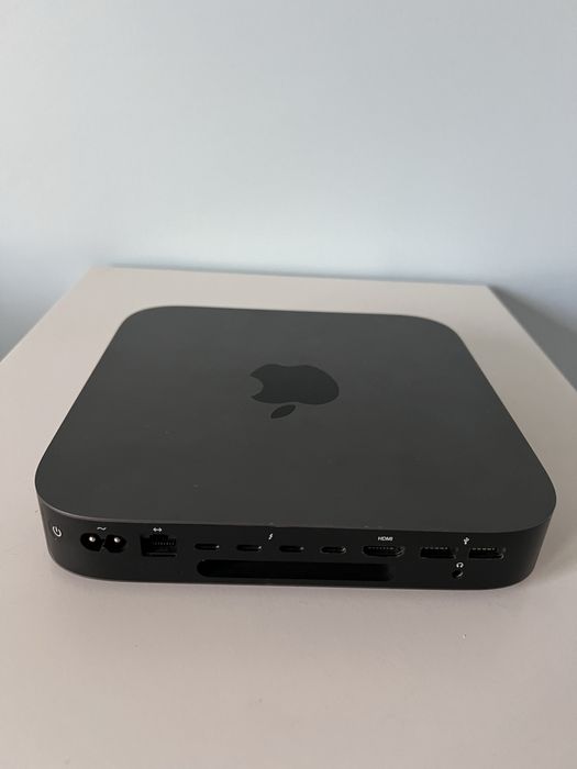 Mac Mini 2018 i7 32GB RAM 512GB SSD