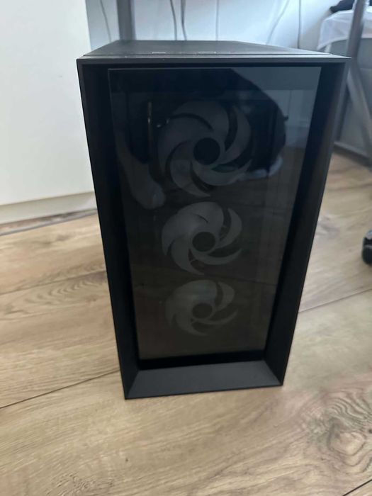Komputer stacjonarny AMD Ryzen 7 7800X3D RTX 4070