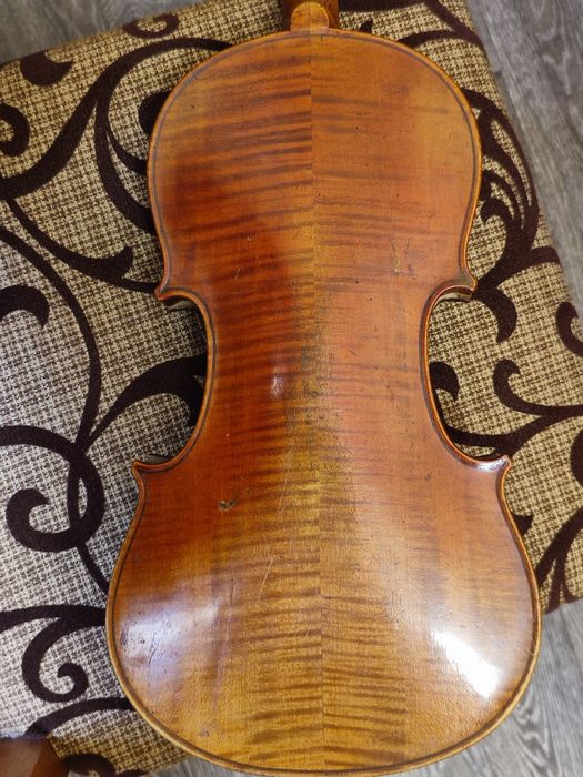 Скрипка під реставрацію, старовинна