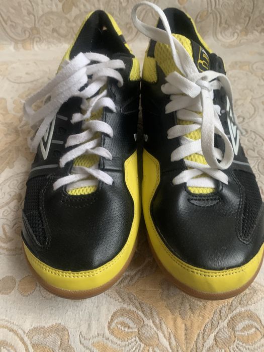 Кросівки чоловічі