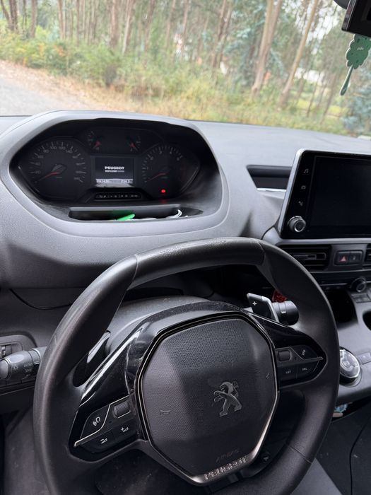 Peugeut partner longa 1.5 cx. Autom. 130cv