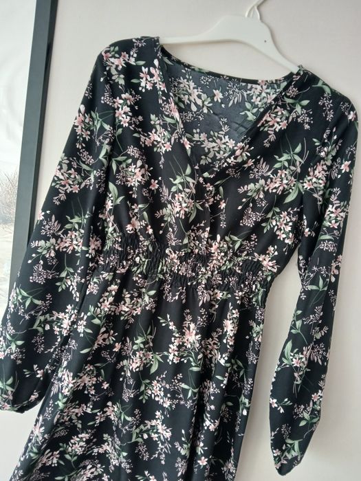 Sukienka midi w kwiaty