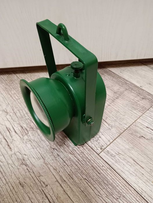 Zabytkowa lampa górnicza, kolejowa