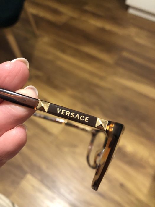 Oprawki do okularow korekcyjnych versace