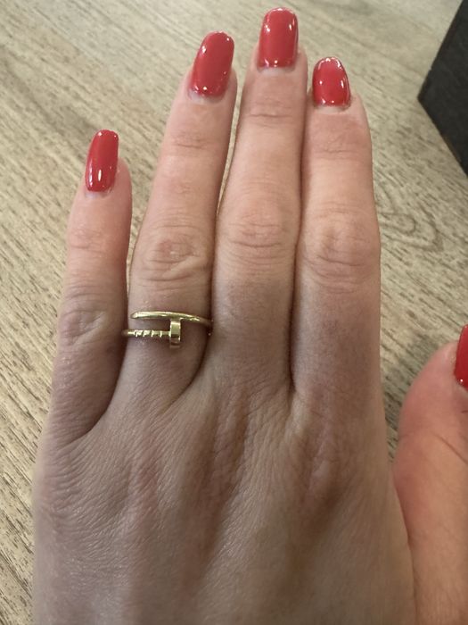 Золотое кольцо Cartier 750 проба 16.5 р