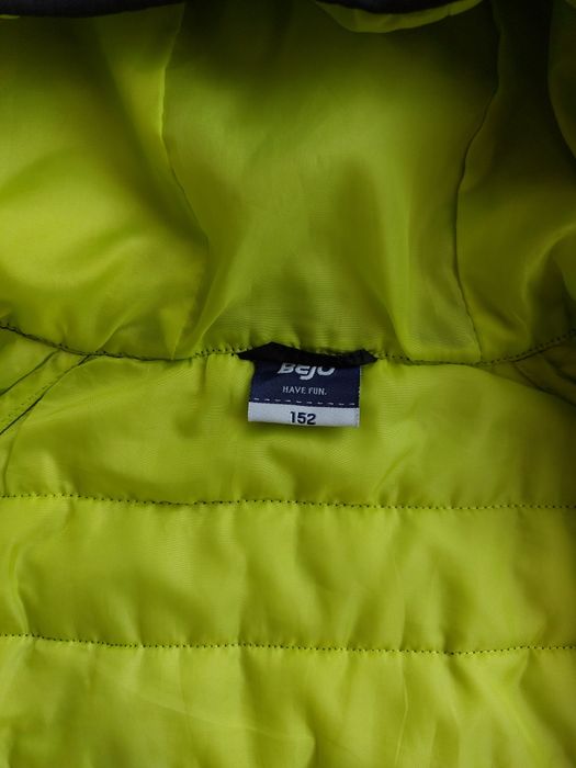 Kurtka Bejo r.152 wiosna jesień