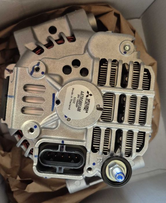 Alternator i Zawór ciepło- zimno Scania euro 5 i 6. Cena za sztukę.