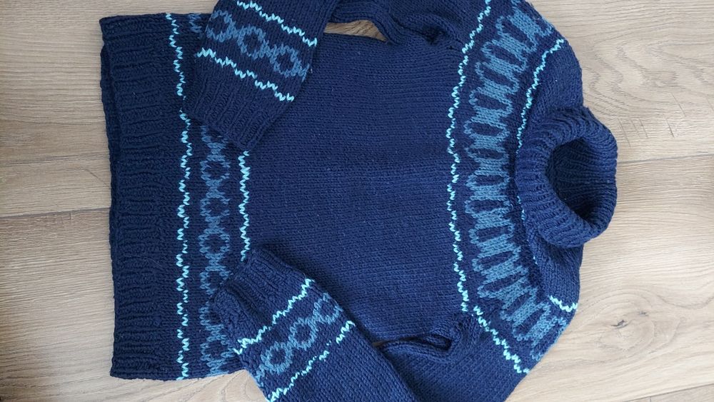 Sweter XS/S z golfem