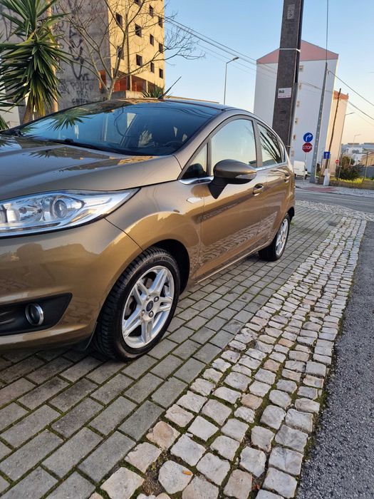 Ford Fiesta 1.0 EcoBoost Titanium 100cv | 2014 | 102.000 km | 5 Portas