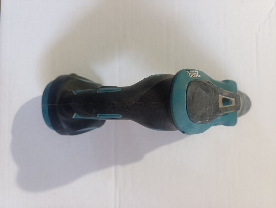 Wkrętarka Makita dfs250