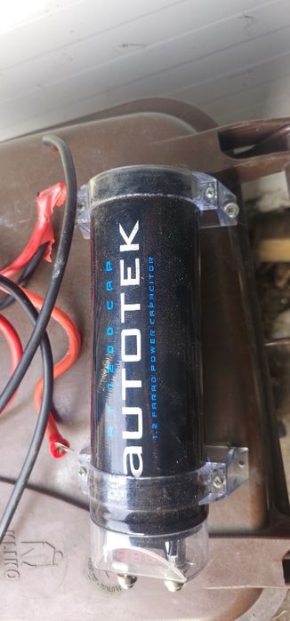 Kondensator autotek 1.2 Farad