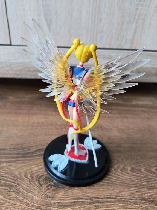 Czarodziejka z księżyca figurka 16 cm nowa bez pudełka
