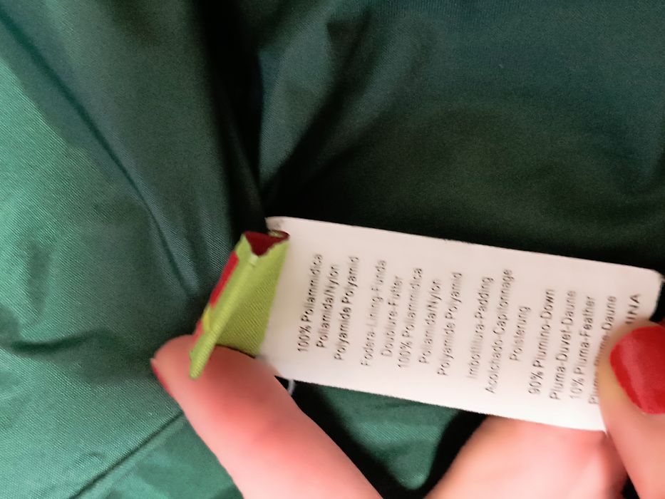 Пуховик на дівчинку