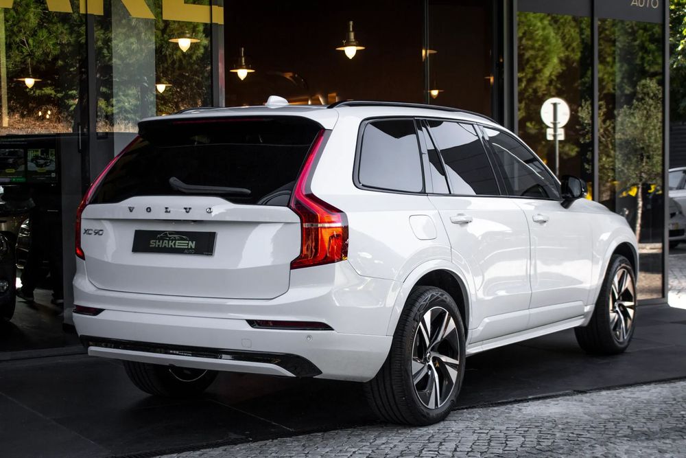 Volvo XC 90 2.0 T8 PHEV Plus Dark AWD
