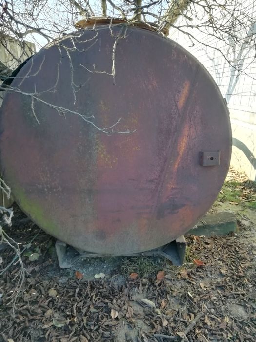 Бочка металева 2.8 м3