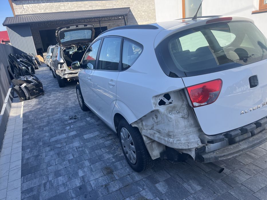 Двері seat altea дверка seat altea XL сеат альтеа толедо 3 tolledo 3
