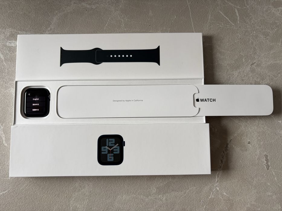 Aplle Watch SE 2 44mm 93% bat.plus dodatki