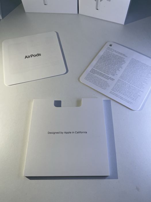 Навушники Airpods 4