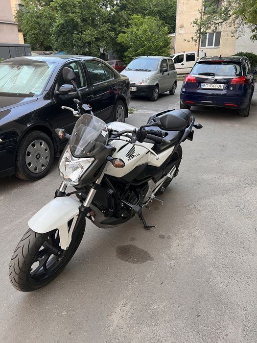 Мотоцикл Honda NC 750 2016