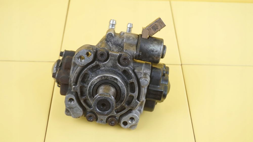 VW CRAFTER 2.0 TDI 20r 140KM DAU pompa wtryskowa 03N130755D 28472489