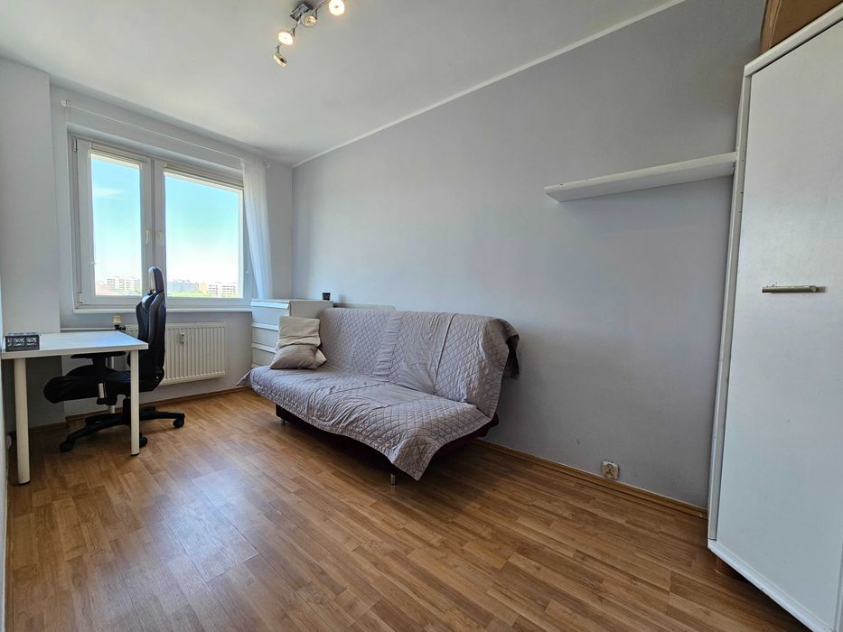 Gdańsk Zaspa/Wrzeszcz, Dywizjonu, SKM: pokój dla młodej osoby, od 1.3