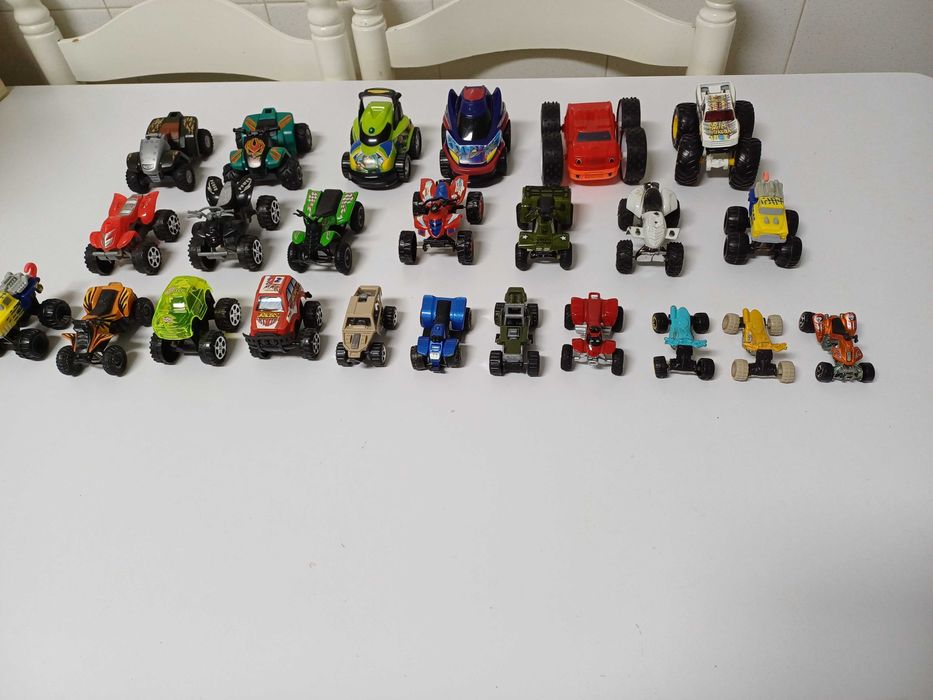 Carros 4x4 24 unidades