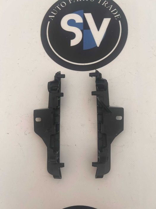 Кріплення переднього бампера нижнє BMW 5 G30 51117385349 51117385350
