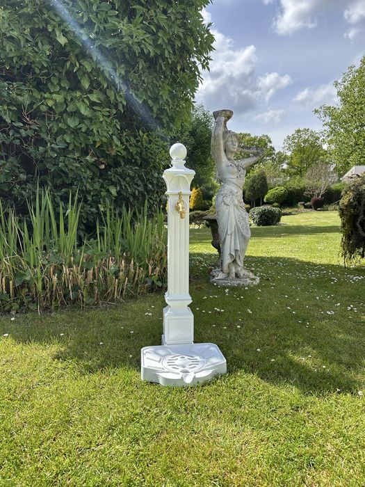 Kran ogrodowy w klasycznym stylu