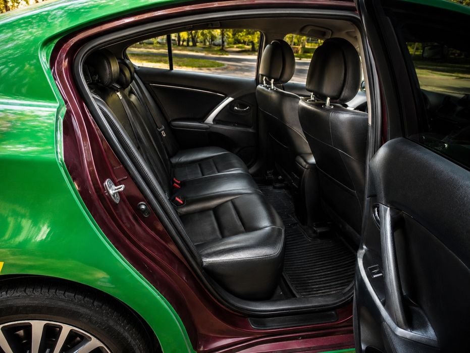 Toyota   Avensis