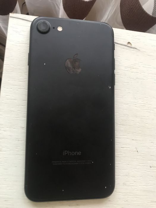 Apple IPhone 7 32gb з дефектом