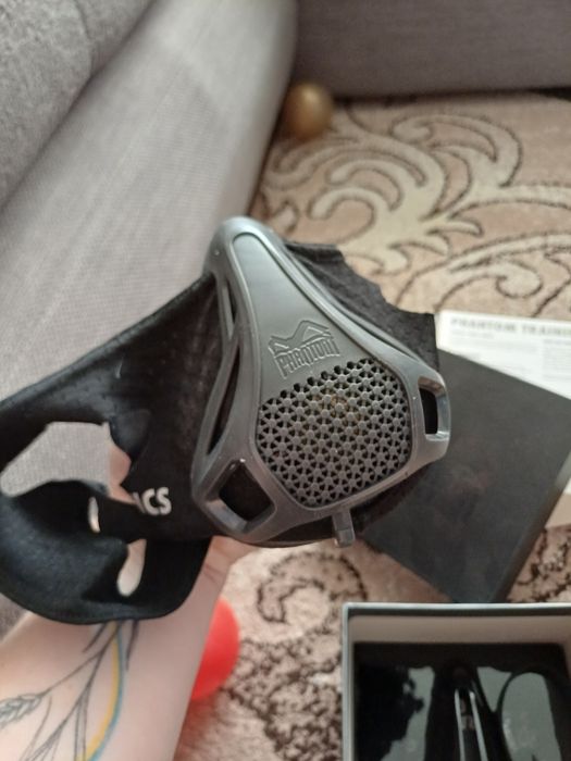 Маска для тренування дихання Phantom Training Mask Carbon