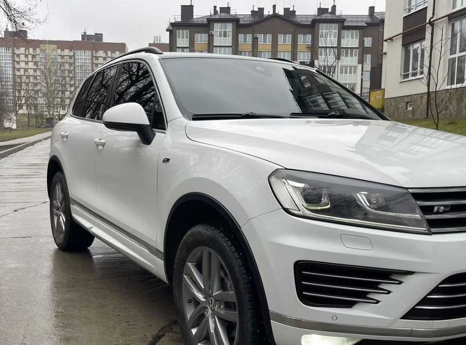 Volkswagen Touareg 3.0 AT, 2015