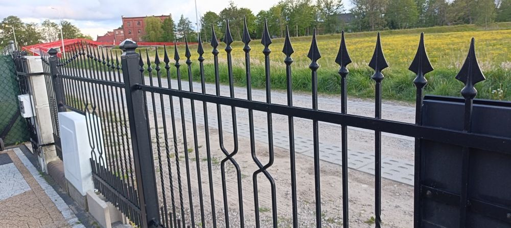 Ogrodzenie stalowe, pełne, kute