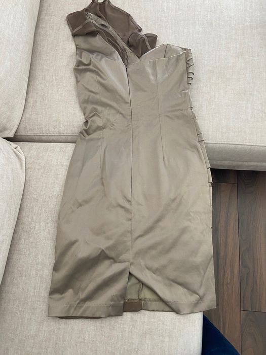 Vestido curto cinzento