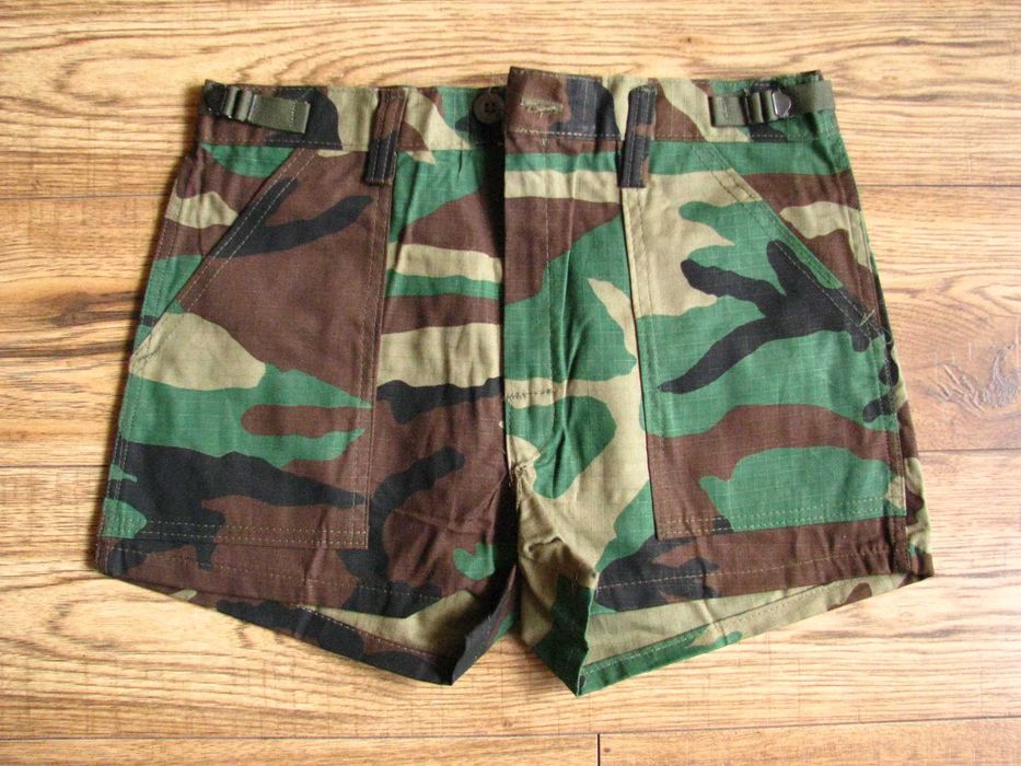 Szorty spodenki spodnie krótkie wojskowe bojówki BDU Woodland XS