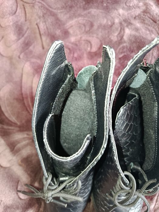 Жіночі Шкіряні Ботинки на підборі.