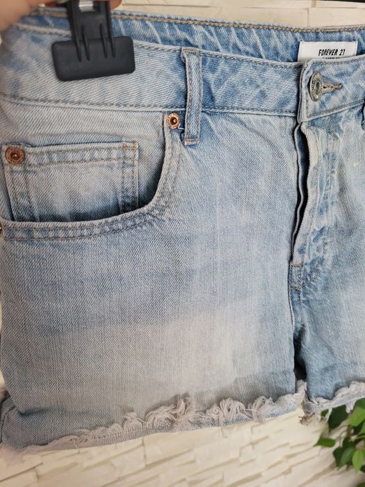 Krótkie szorty jeansowe