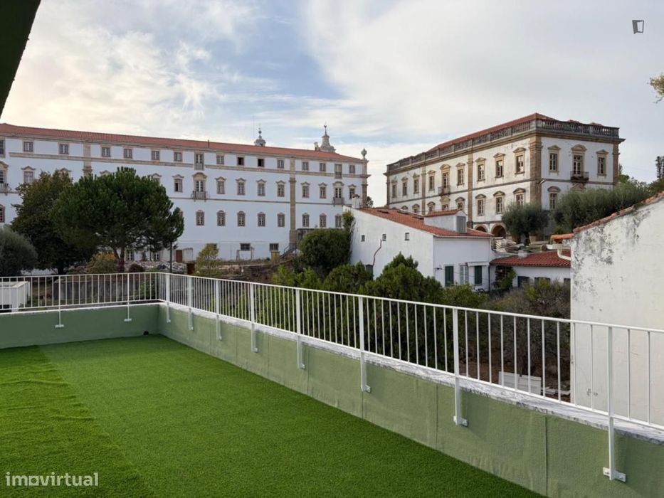 Estúdio - localizado em Alta Universitária Coimbra