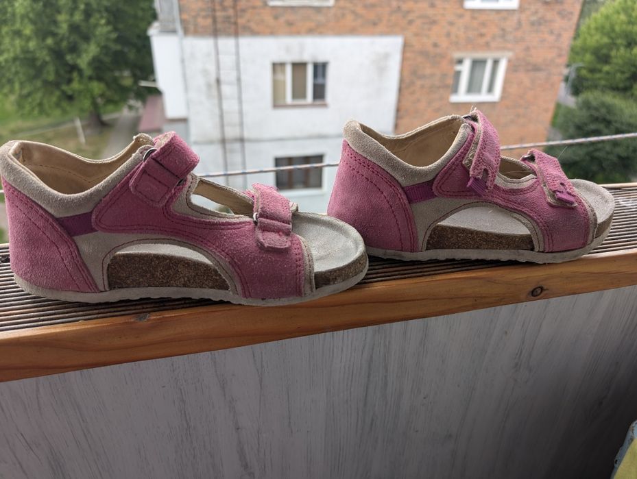 Ортопедичне взуття для дівчинки