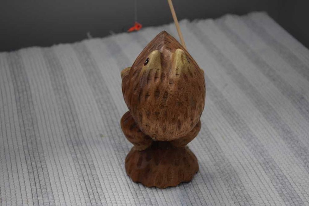 Sapo Pescador em madeira maciça