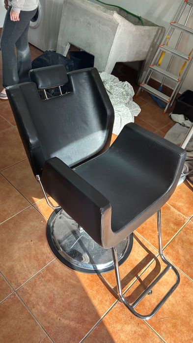 CADEIRA POLTRONA BARBEIRO NOVA