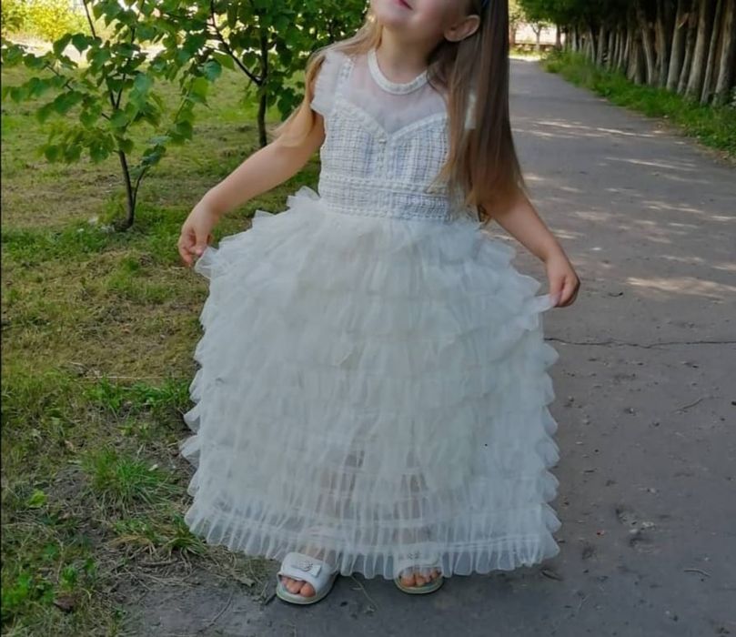 Святкове дитяче плаття