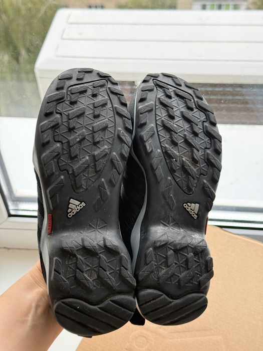 Осінні кросівки Adidas