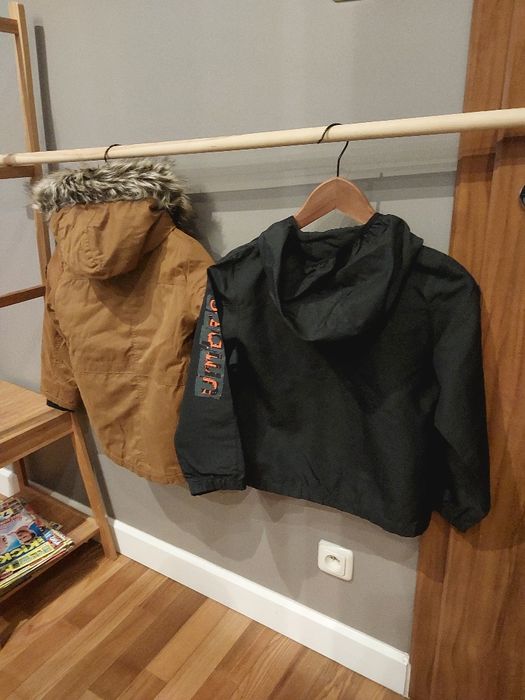 Śliczna zimowa kurtka i kurtka wiatrówka