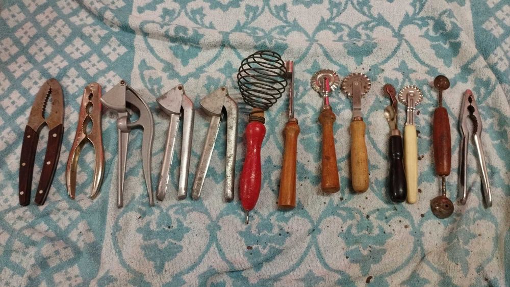Vintage Kitchen Utensils430892172066826241