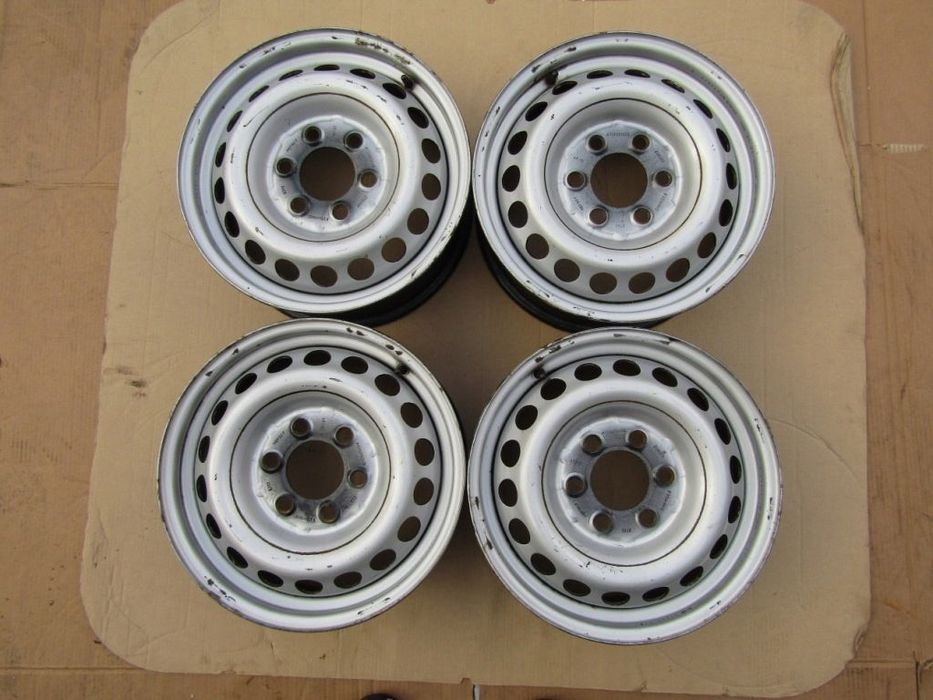 4x Felgi 16 Mercedes Sprinter 313 315 316 319 906 910 VW Crafter 6,5j ET62