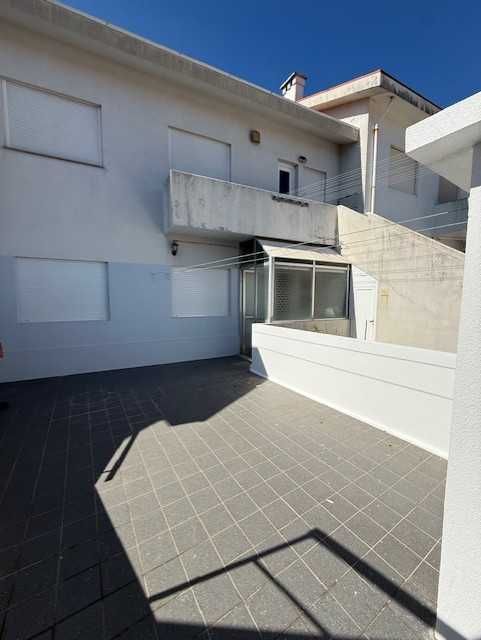 Andar moradia V3, renovado em excelente localização