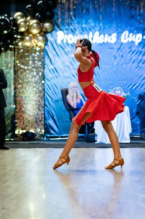 Сукня для бальних танців (латина)